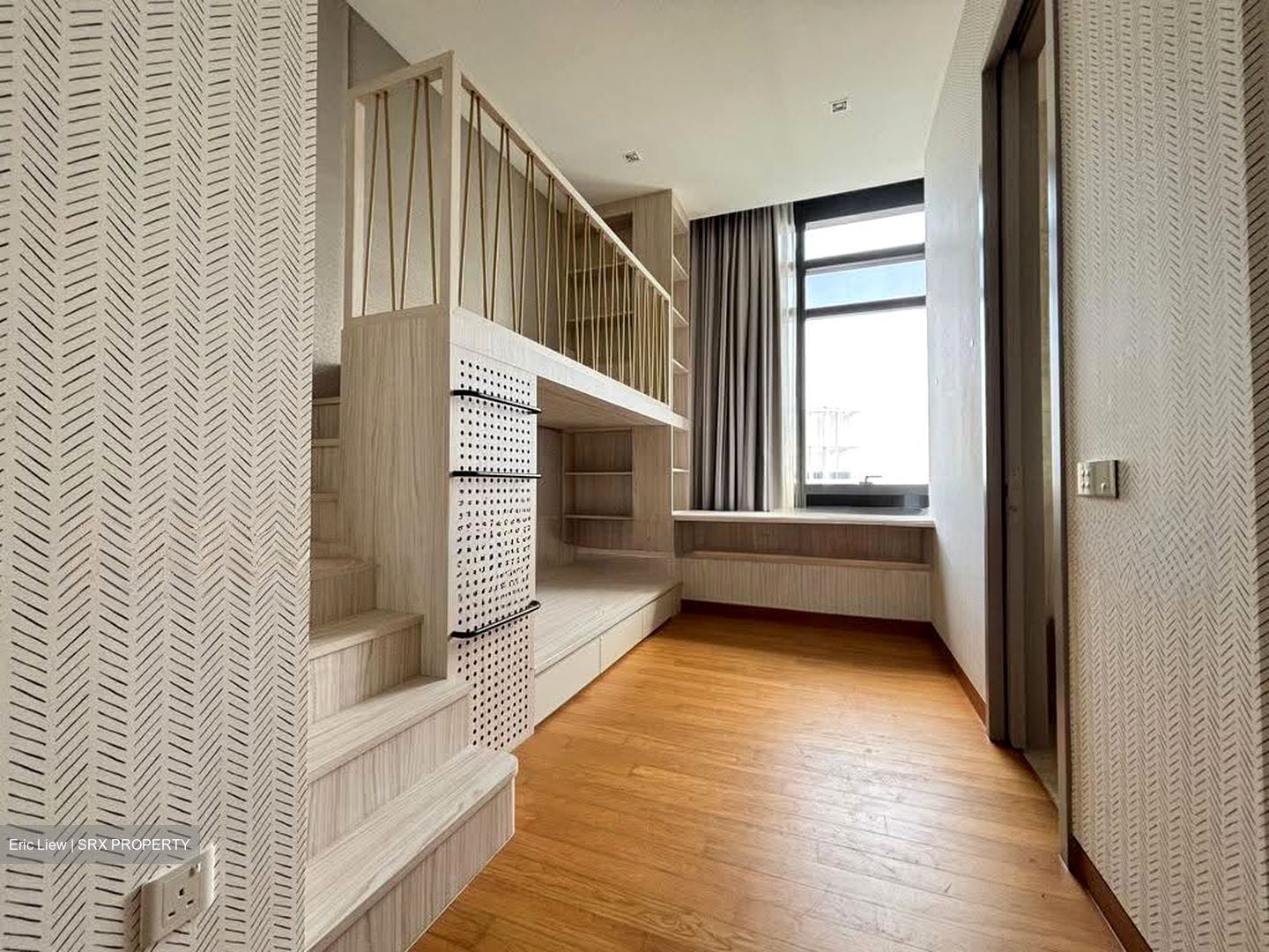 Nouvel 18 (D10), Condominium #629279631